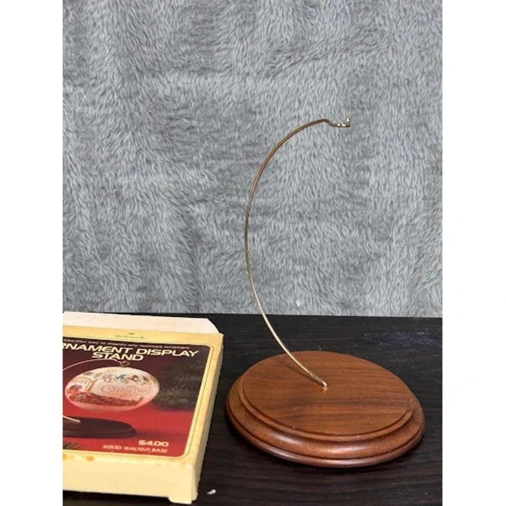 Hallmark keepsake ornament